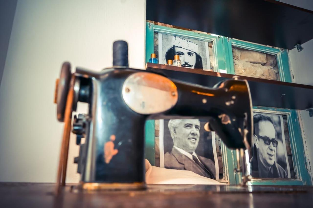 Flora'S Guesthouse 'The Fir Gate' Gjirokastra Kültér fotó